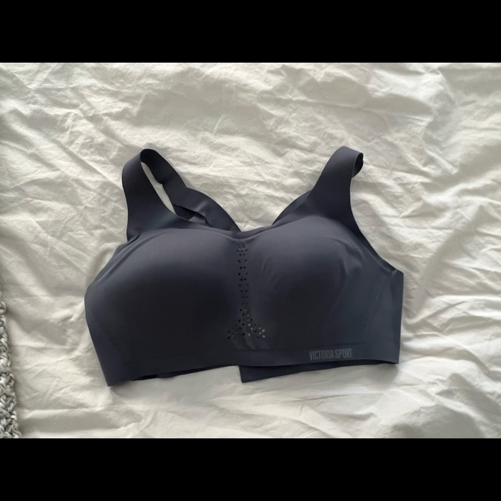 Victorias Secret sport high impact bra in grey size 36D
